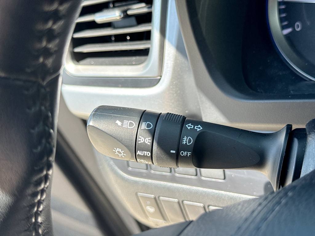 Thumbnail: 2019 Toyota Highlander - 15