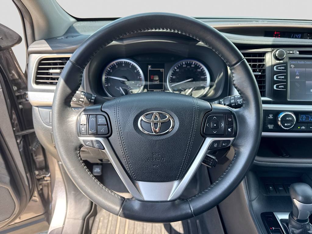 Thumbnail: 2019 Toyota Highlander - 13
