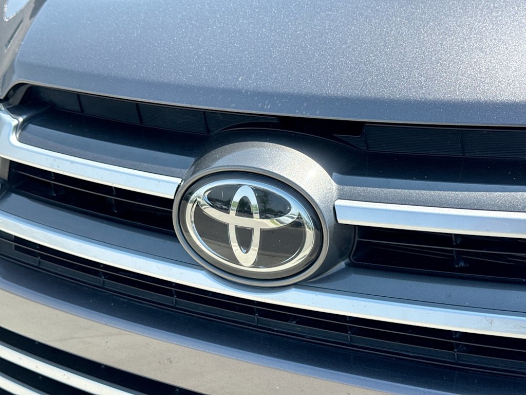 Thumbnail: 2019 Toyota Highlander - 7