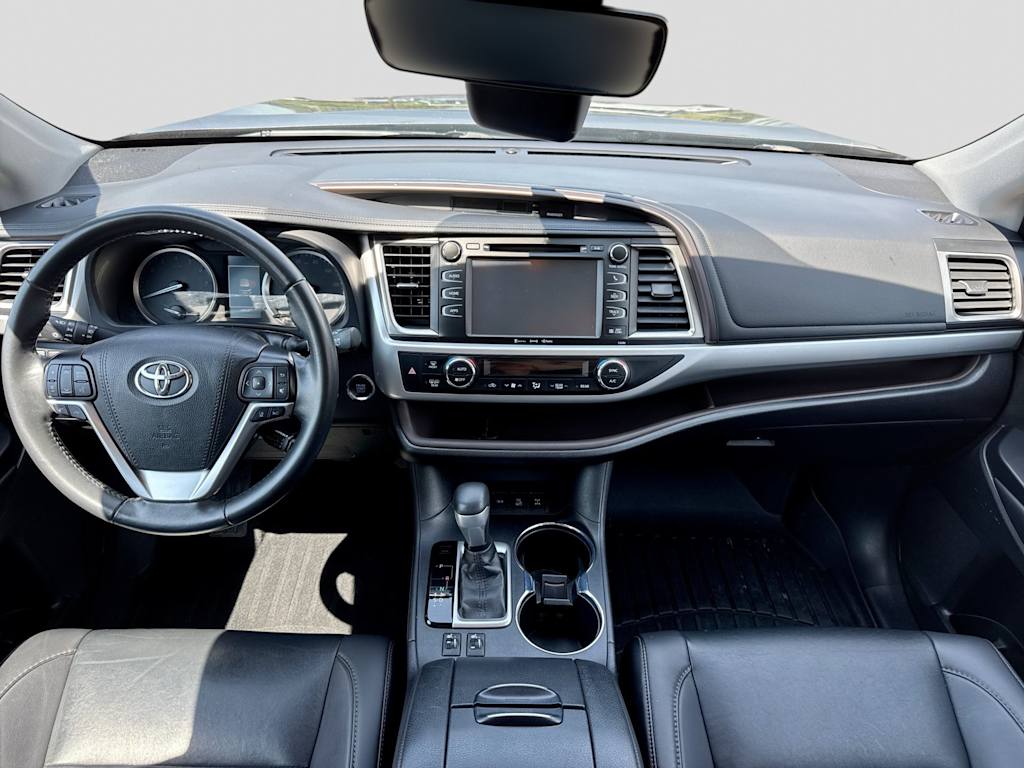 Thumbnail: 2019 Toyota Highlander - 9