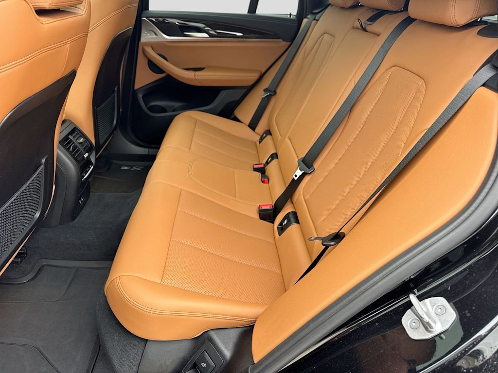 Thumbnail: 2022 BMW X4 - 27