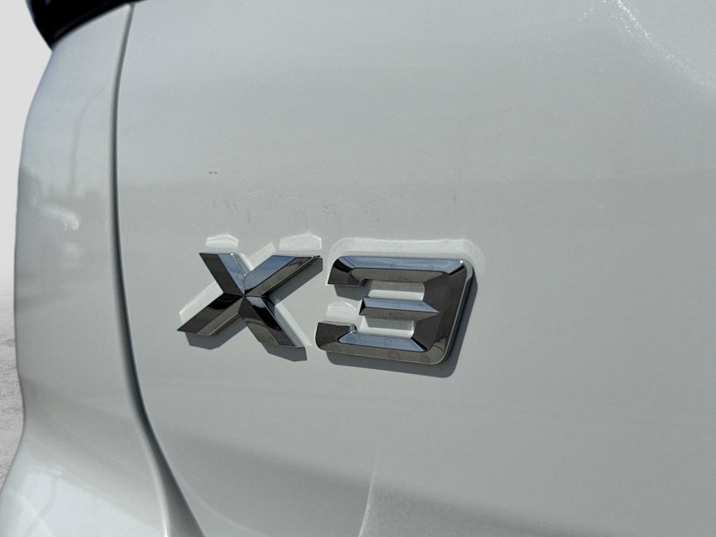 Thumbnail: 2023 BMW X3 - 18