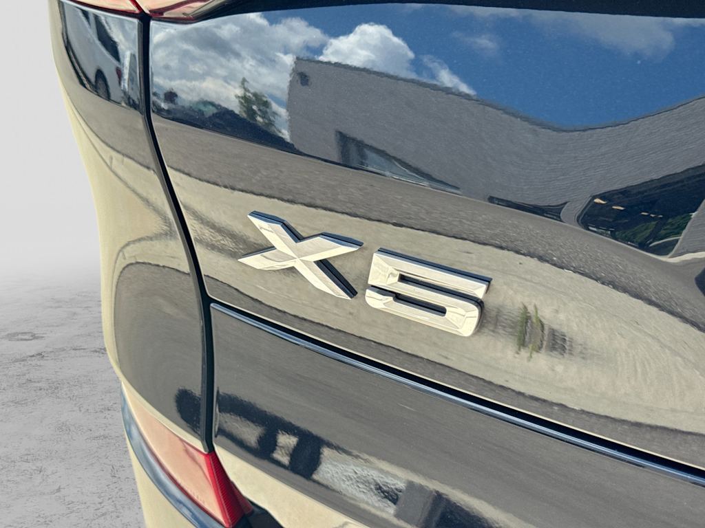 Thumbnail: 2021 BMW X5 - 23