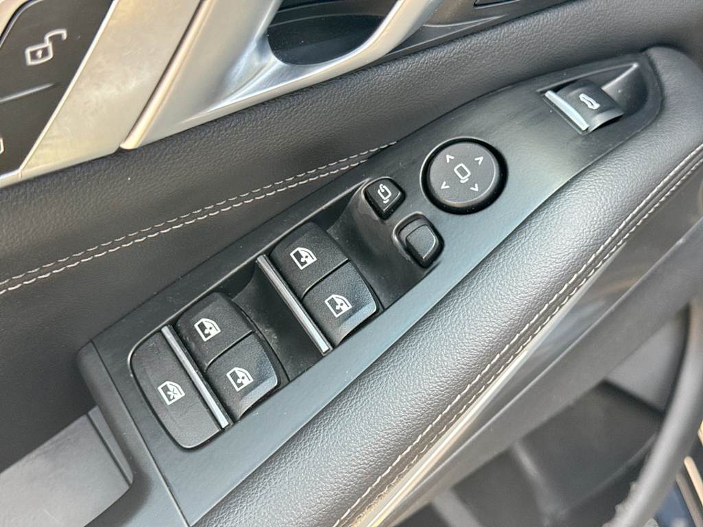 Thumbnail: 2021 BMW X5 - 24