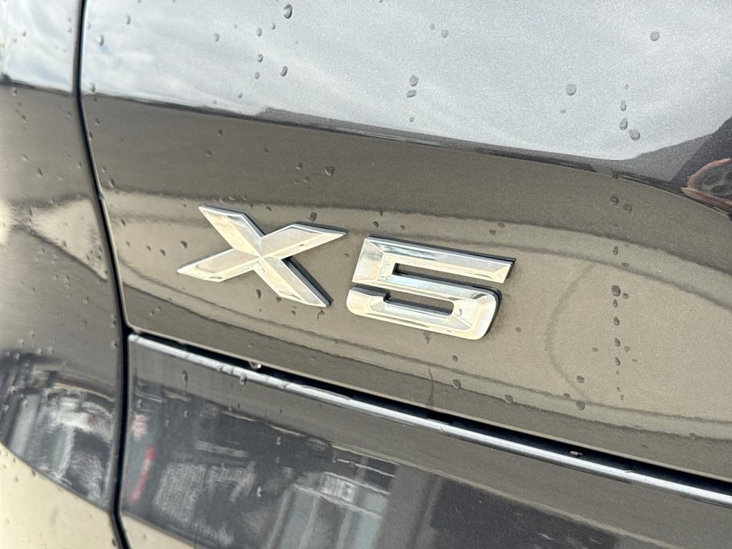 Thumbnail: 2021 BMW X5 - 23