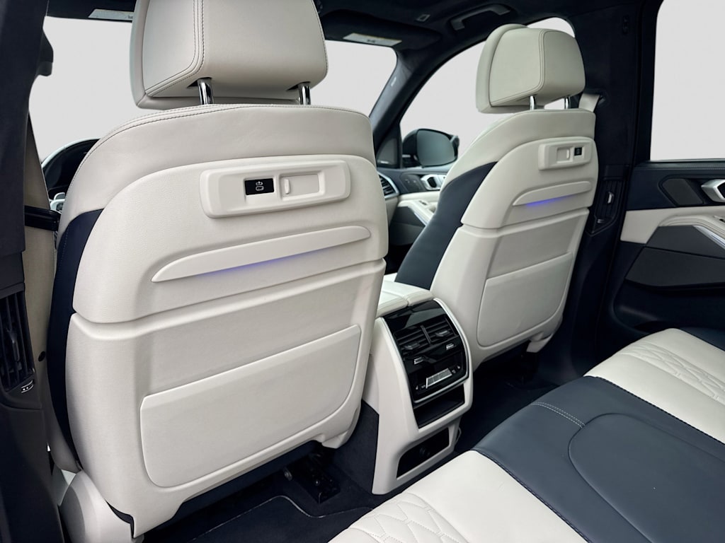 Thumbnail: 2021 BMW X5 - 11