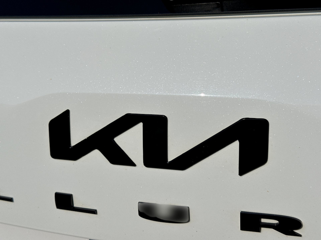 Thumbnail: 2024 Kia Telluride - 24