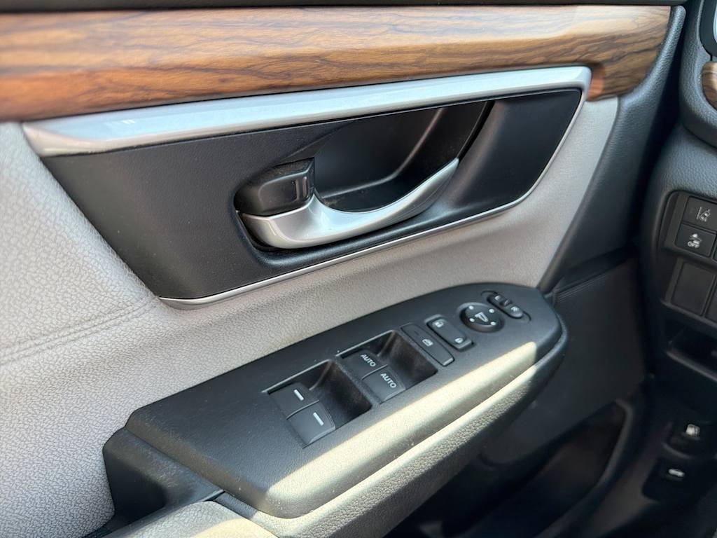 Thumbnail: 2018 Honda CR-V - 23