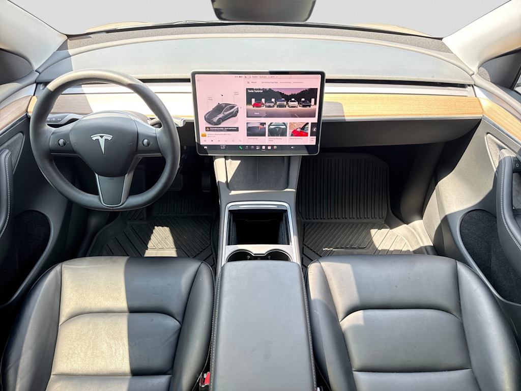 Thumbnail: 2023 Tesla Model Y - 8