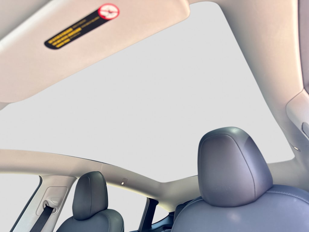 Thumbnail: 2023 Tesla Model Y - 25