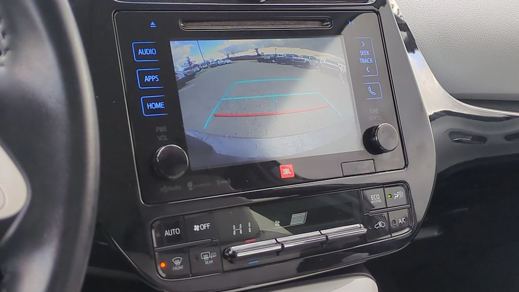 Thumbnail: 2017 Toyota Prius - 31