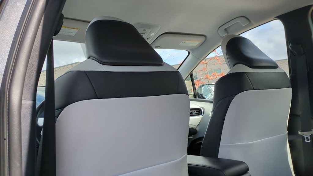 Thumbnail: 2017 Toyota Prius - 12