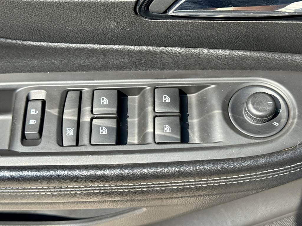 Thumbnail: 2019 Buick Encore - 25