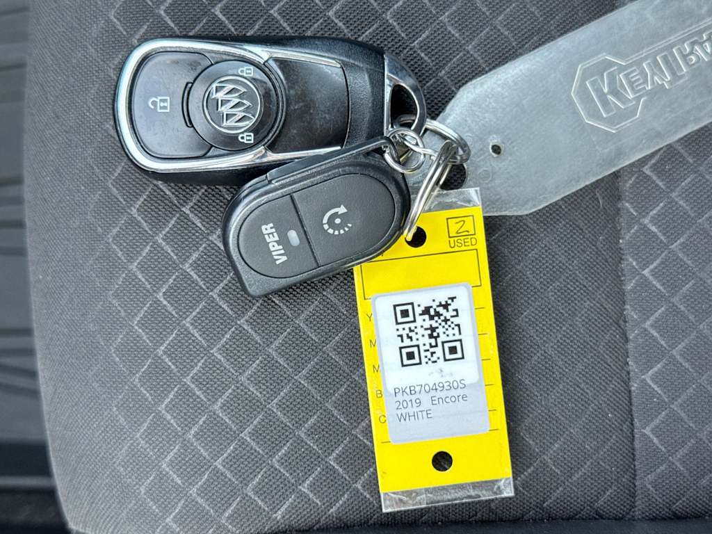 Thumbnail: 2019 Buick Encore - 17
