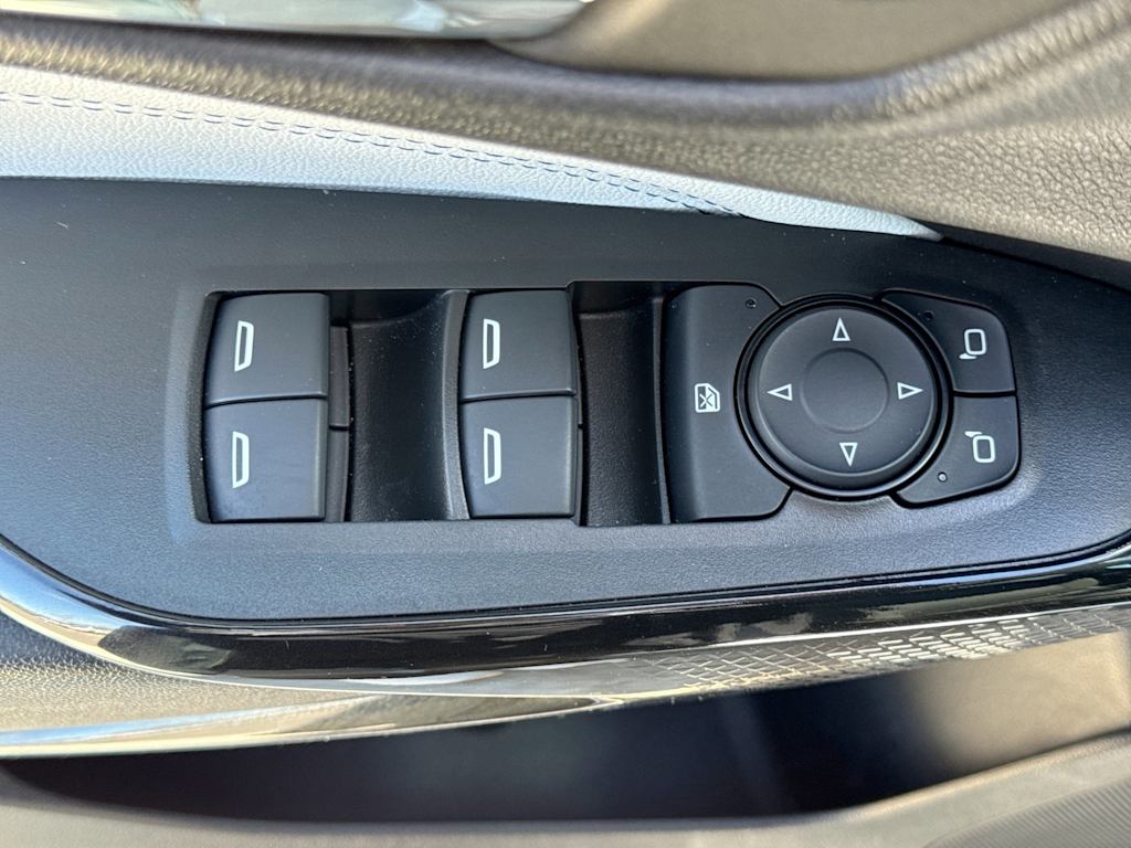 Thumbnail: 2024 Chevrolet Trax - 25