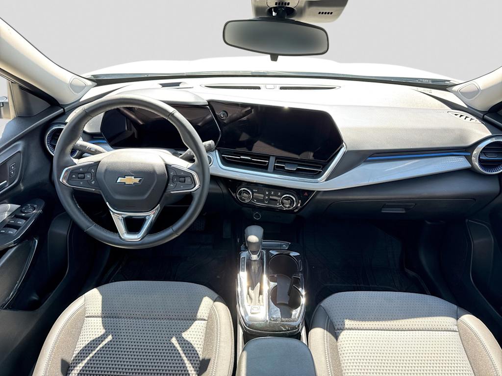Thumbnail: 2024 Chevrolet Trax - 9
