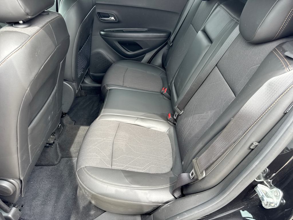 Thumbnail: 2020 Chevrolet Trax - 25