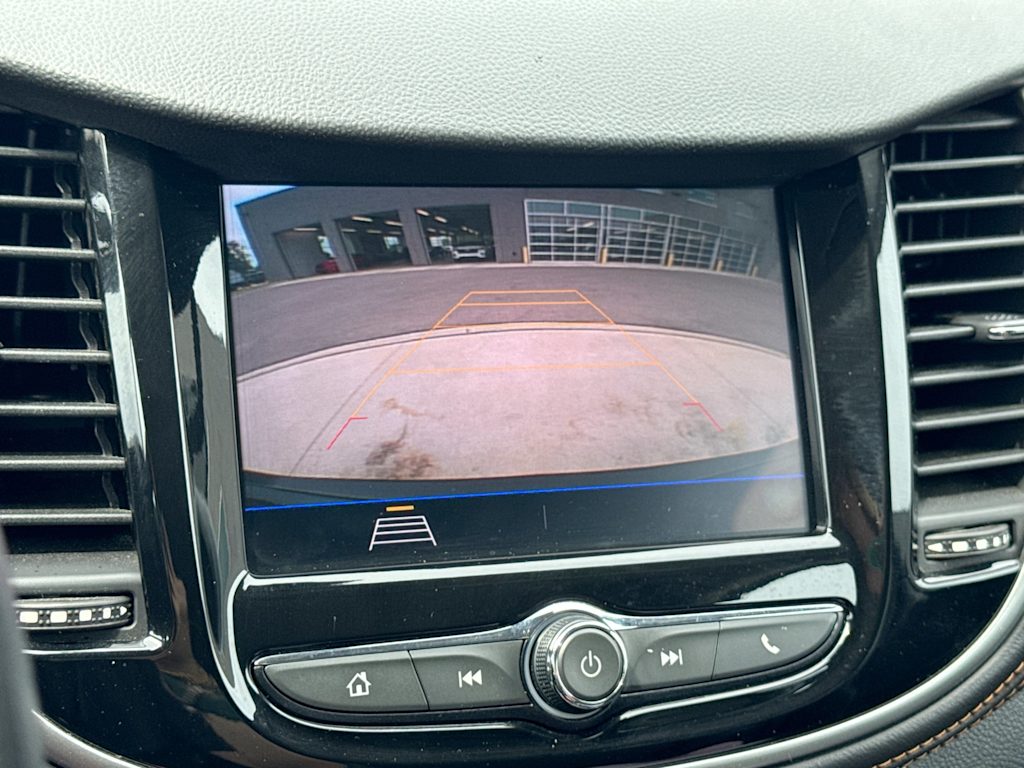 Thumbnail: 2020 Chevrolet Trax - 31