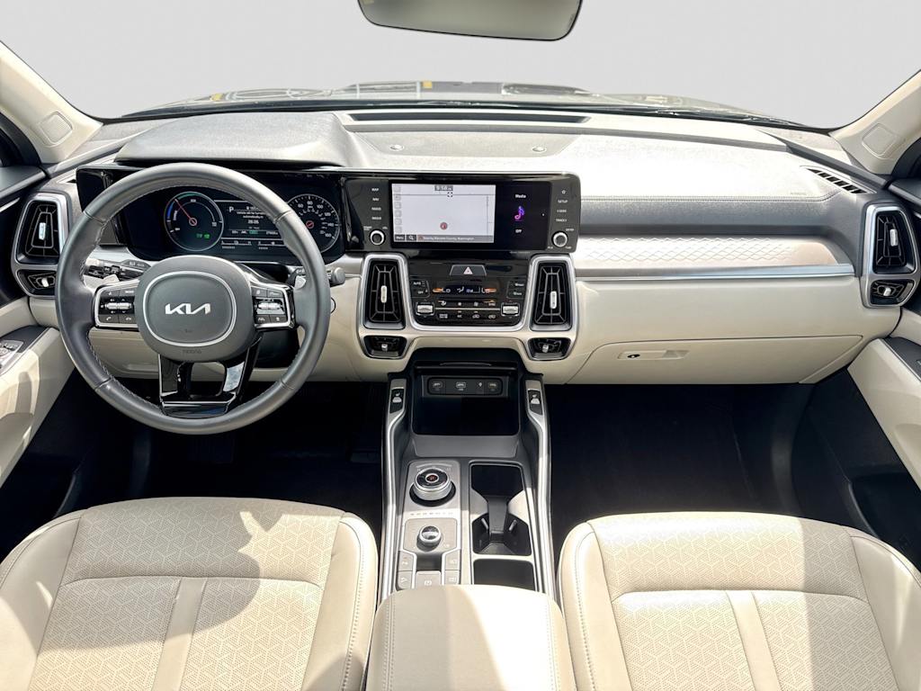 Thumbnail: 2023 Kia Sorento - 9