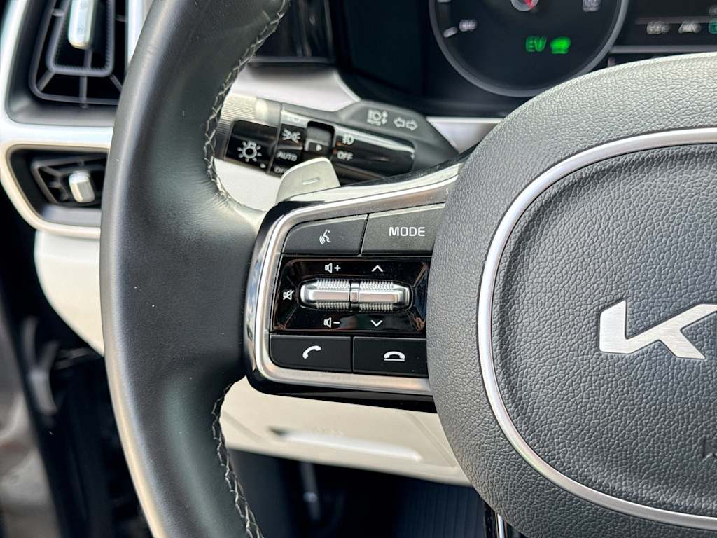 Thumbnail: 2023 Kia Sorento - 30