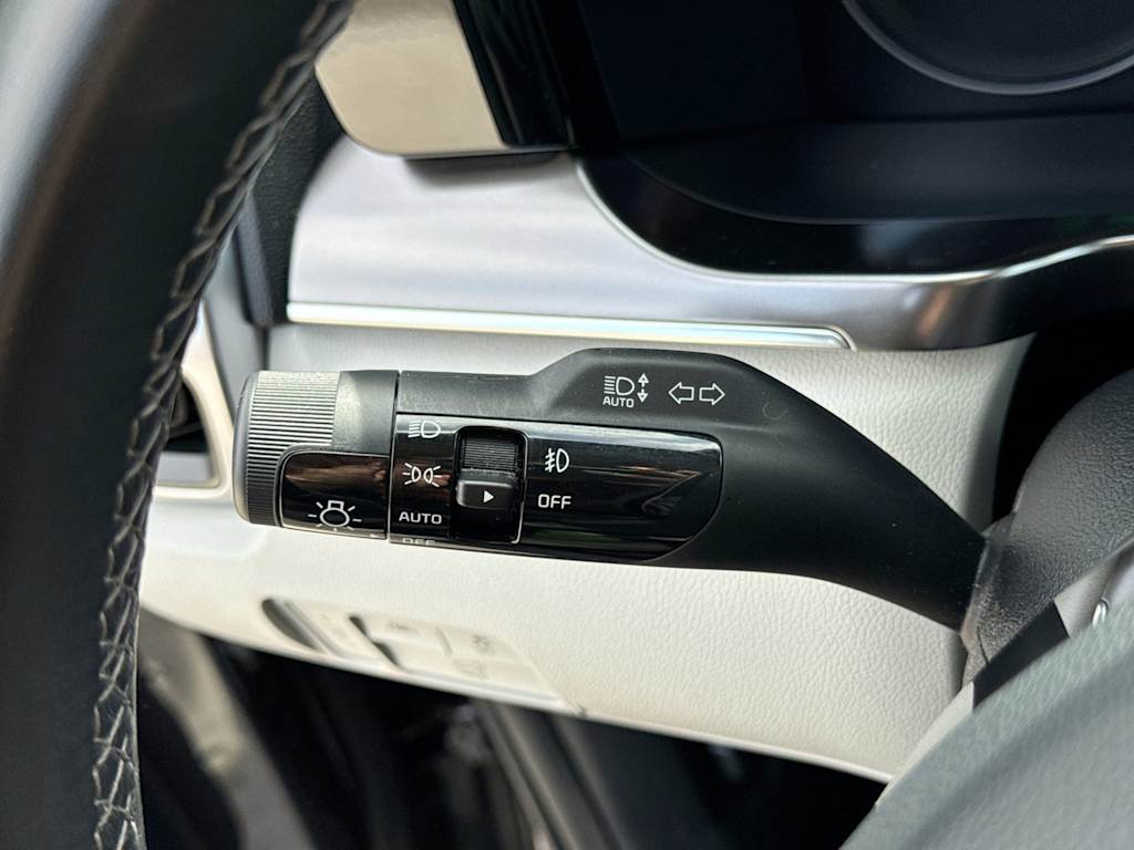 Thumbnail: 2023 Kia Sorento - 33