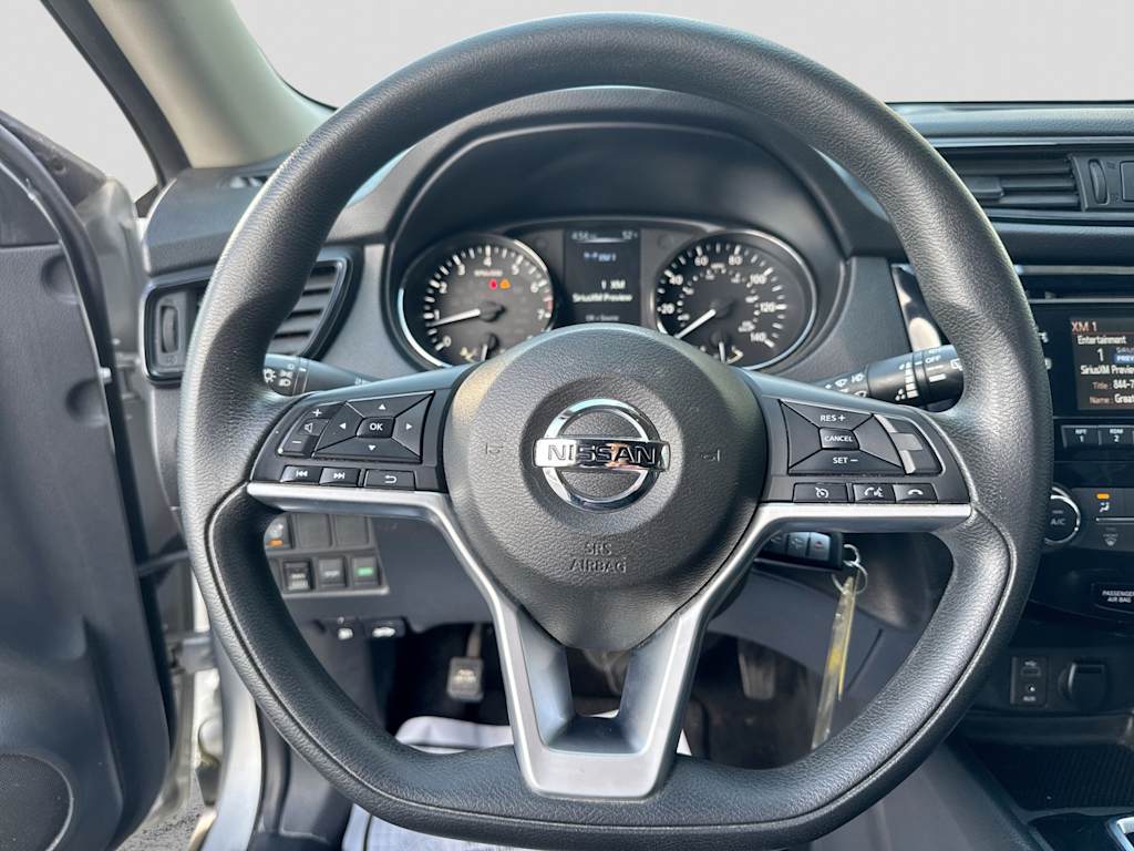Thumbnail: 2017 Nissan Rogue - 8