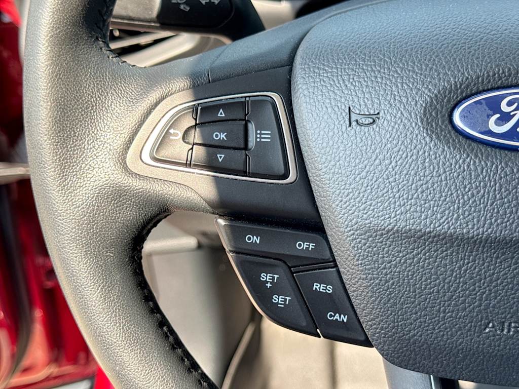 Thumbnail: 2019 Ford EcoSport - 23