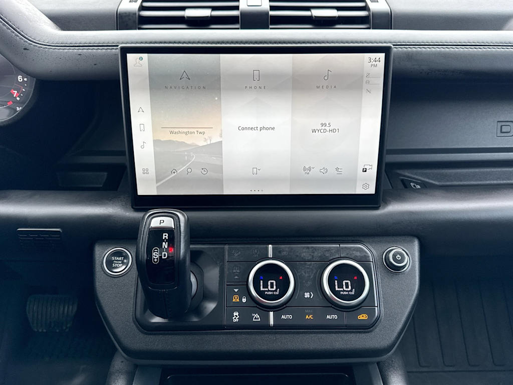 Thumbnail: 2025 Land Rover Defender - 13