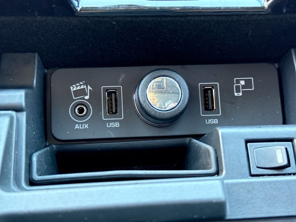 Thumbnail: 2015 Land Rover Range Rover Sport - 33