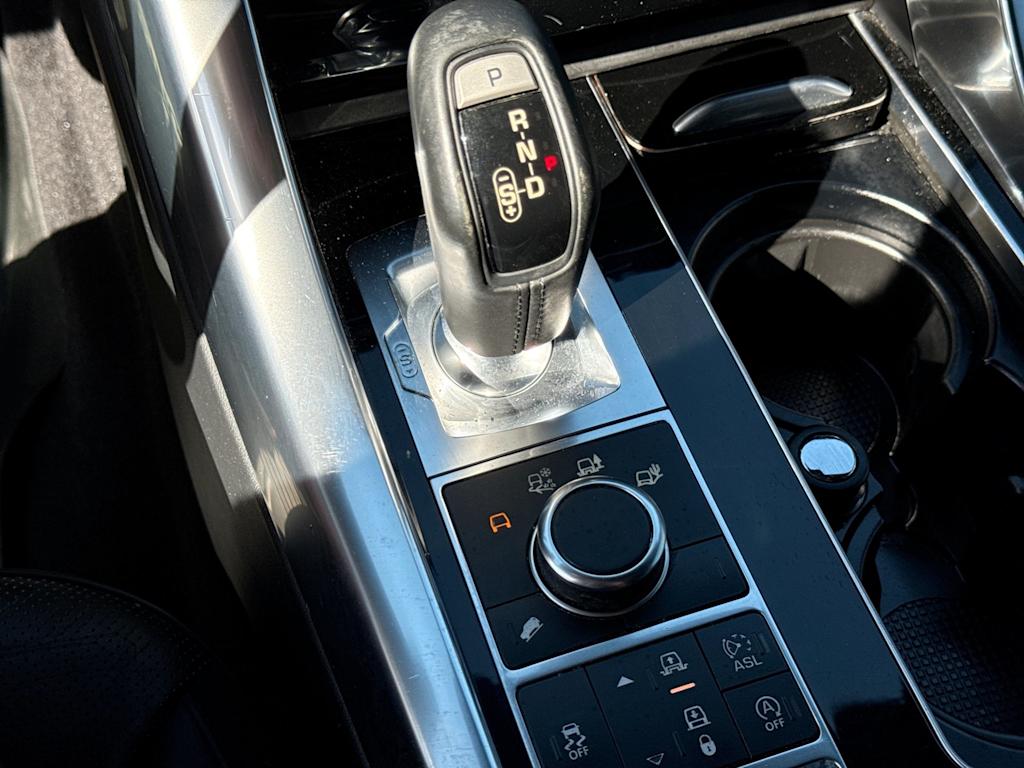 Thumbnail: 2015 Land Rover Range Rover Sport - 34