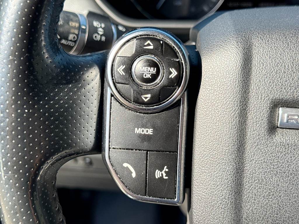Thumbnail: 2015 Land Rover Range Rover Sport - 28
