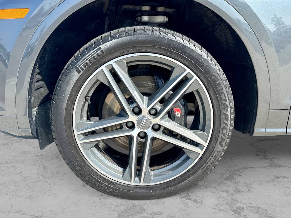 Thumbnail: 2018 Audi SQ5 - 8
