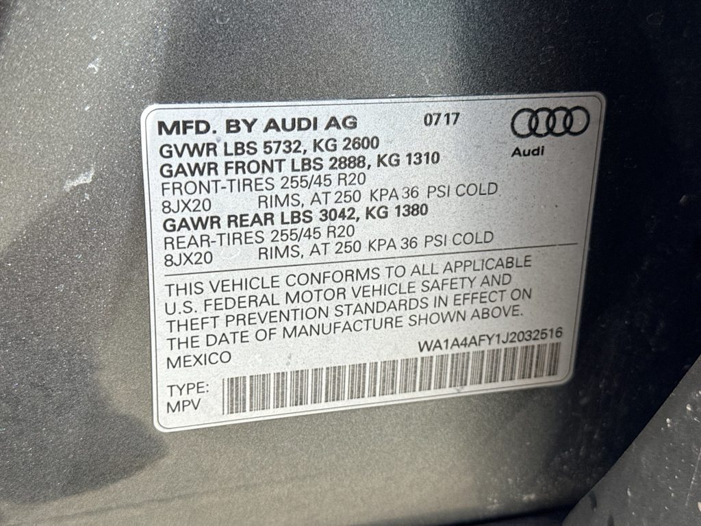 Thumbnail: 2018 Audi SQ5 - 37