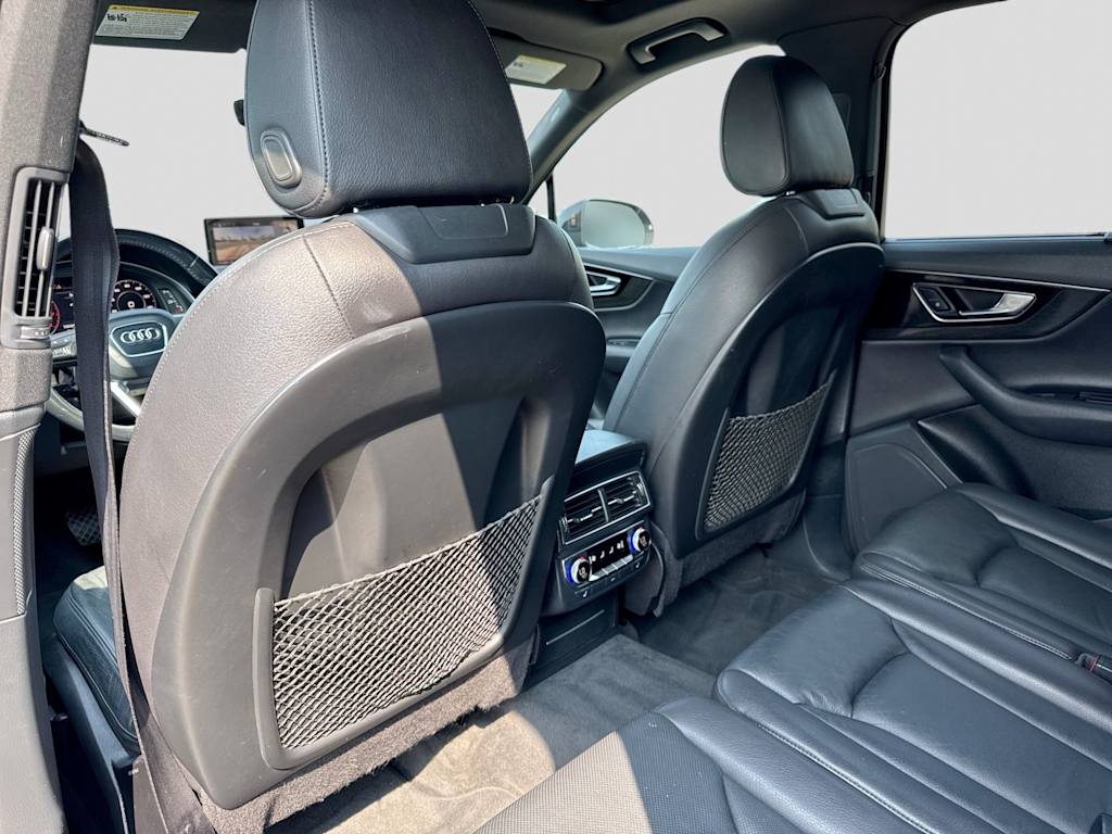 Thumbnail: 2017 Audi Q7 - 12