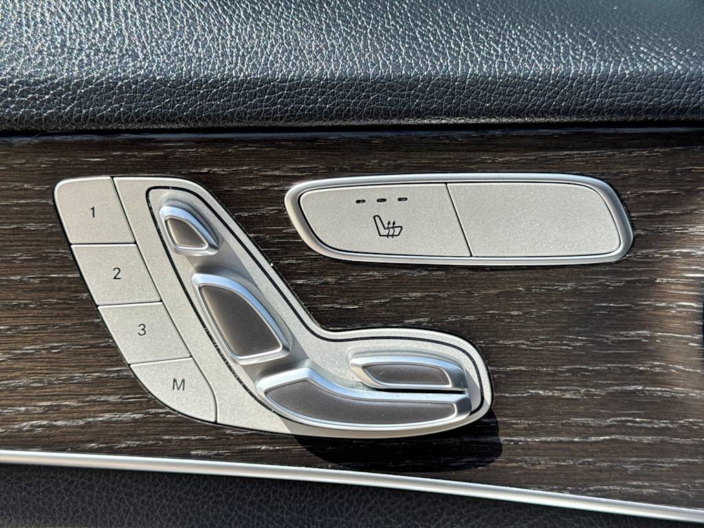 Thumbnail: 2020 Mercedes-Benz C-Class - 25