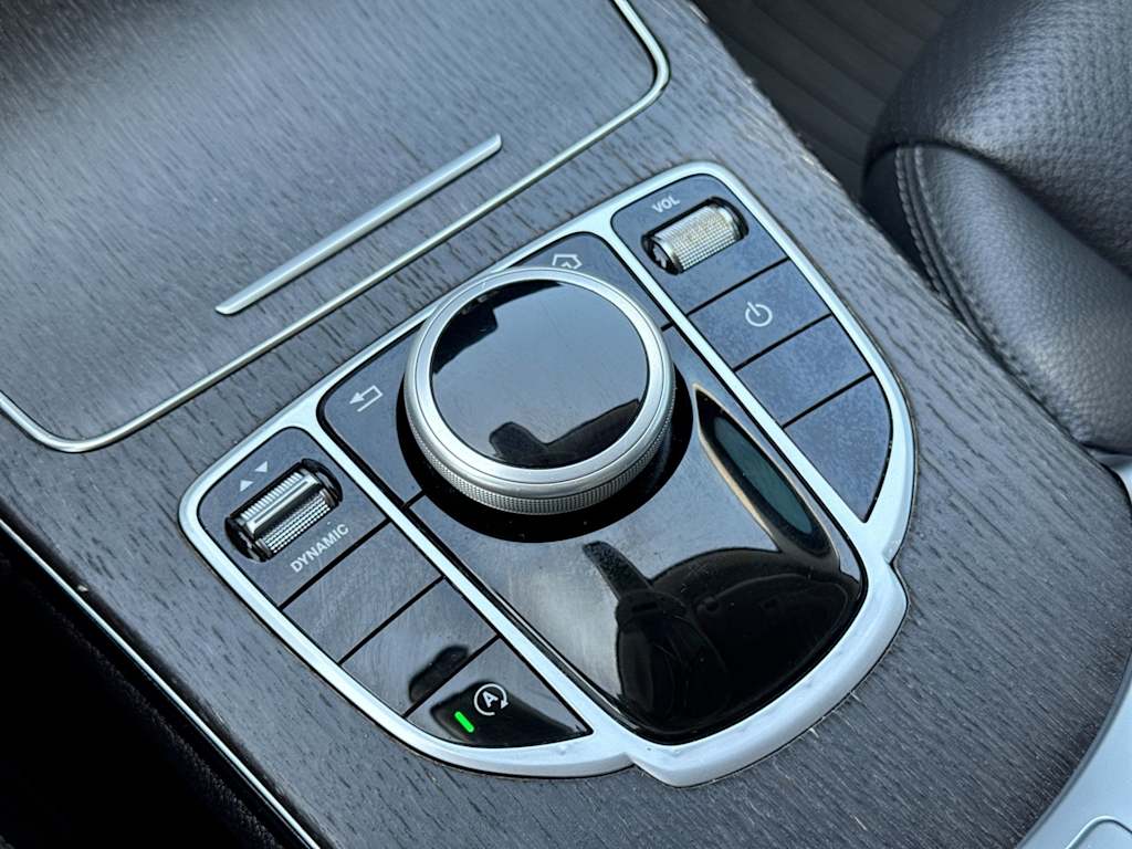 Thumbnail: 2020 Mercedes-Benz C-Class - 35