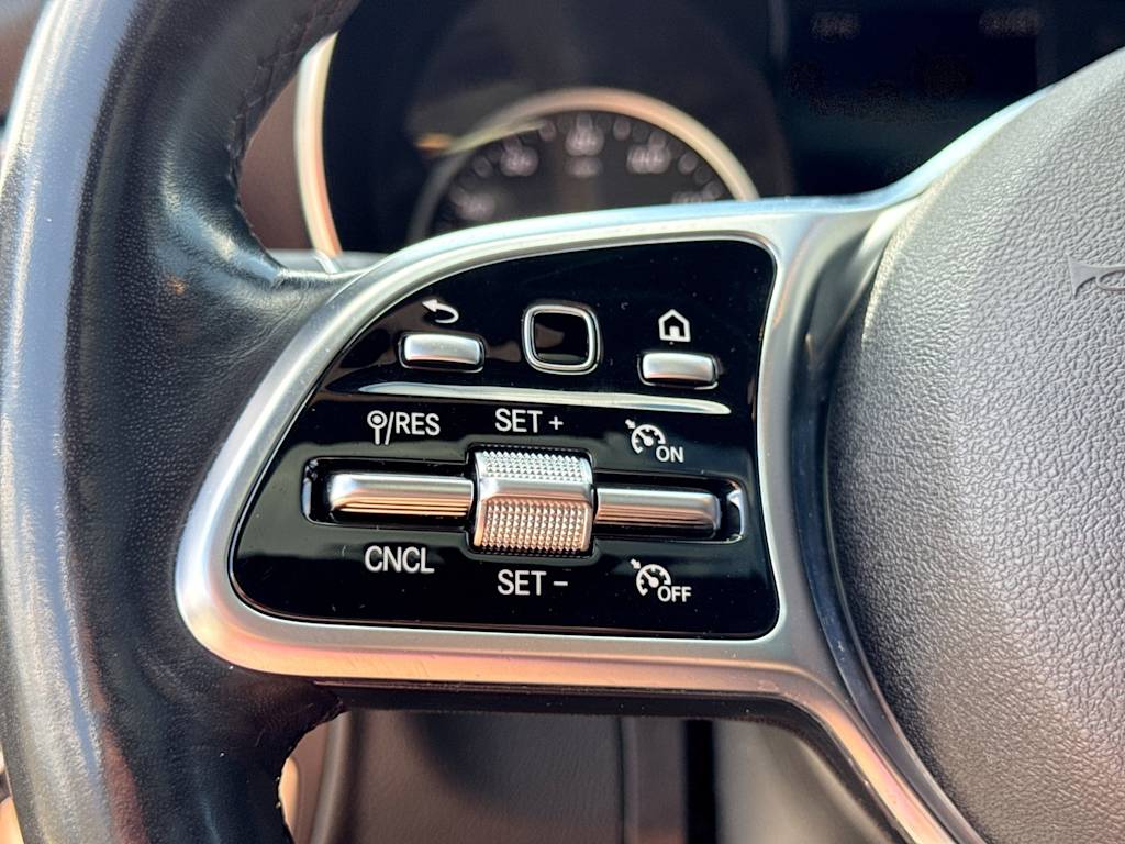 Thumbnail: 2020 Mercedes-Benz C-Class - 30
