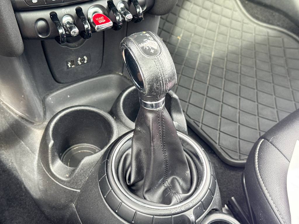 Thumbnail: 2015 MINI Cooper - 35