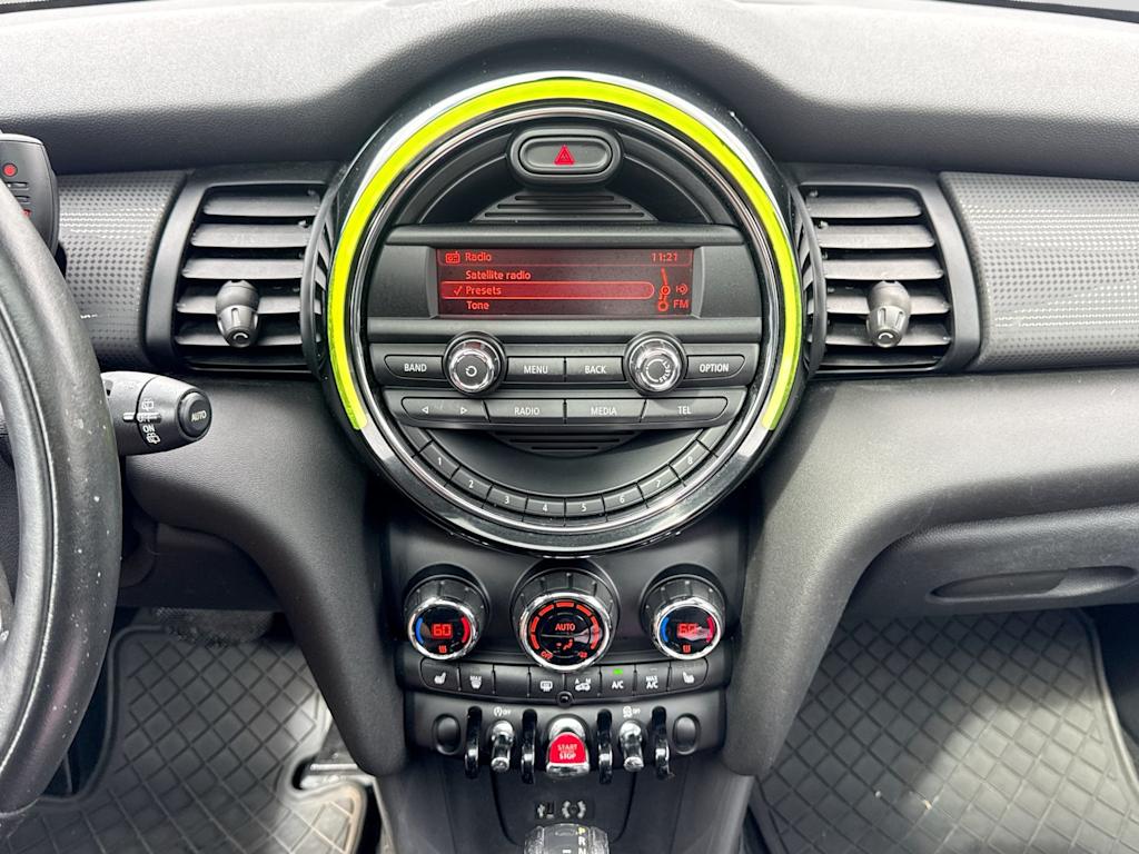 Thumbnail: 2015 MINI Cooper - 13