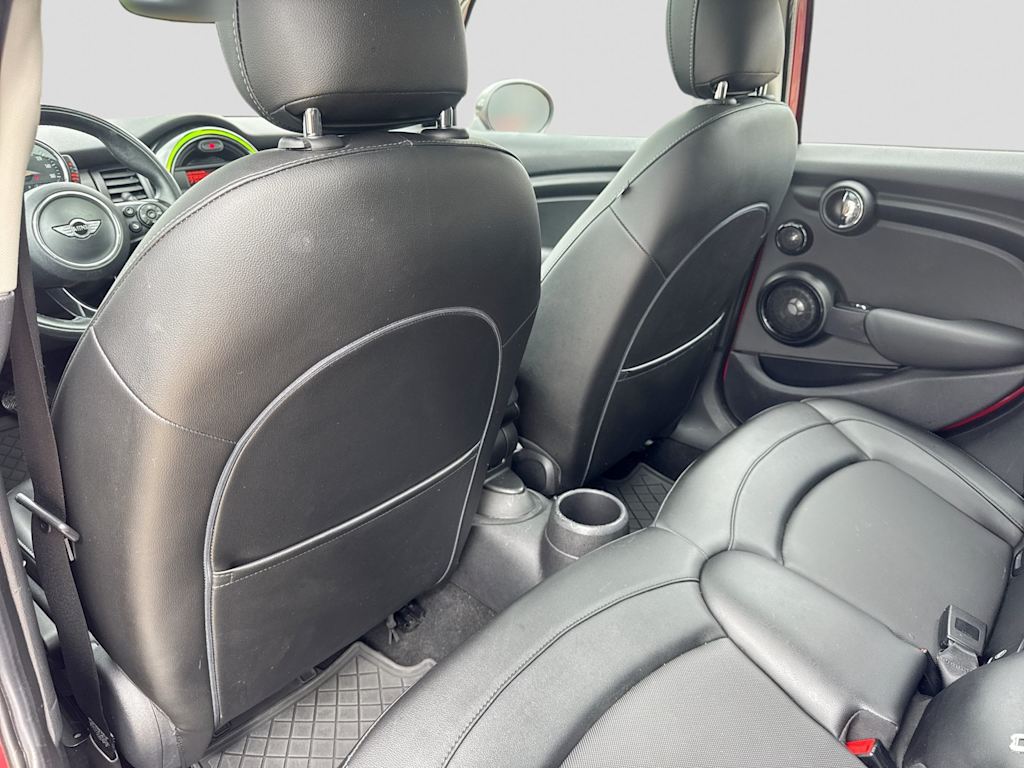 Thumbnail: 2015 MINI Cooper - 11