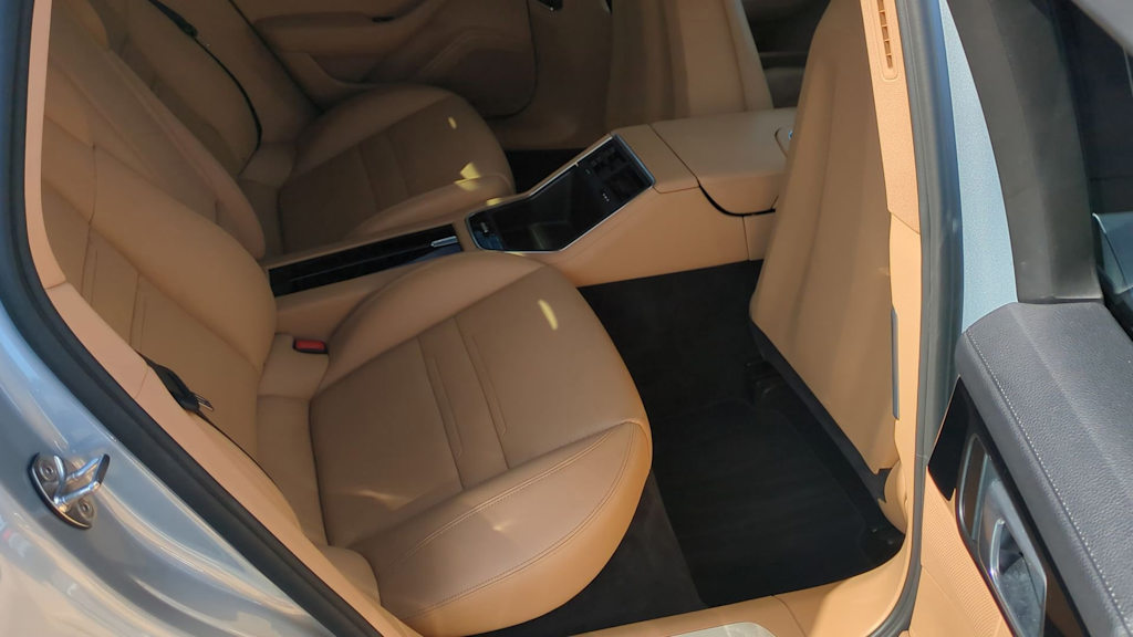 Thumbnail: 2020 Porsche Panamera - 24