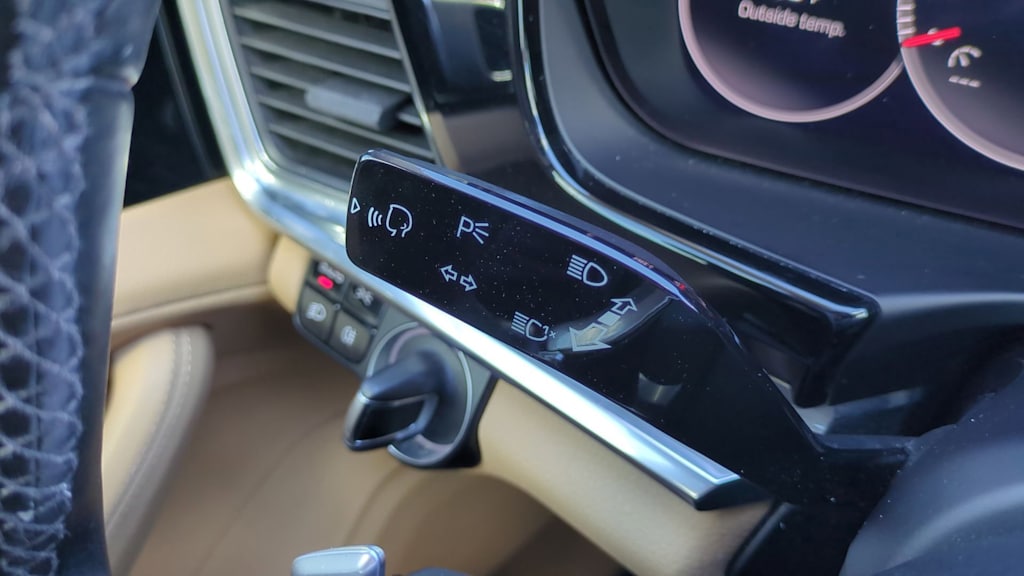 Thumbnail: 2020 Porsche Panamera - 14