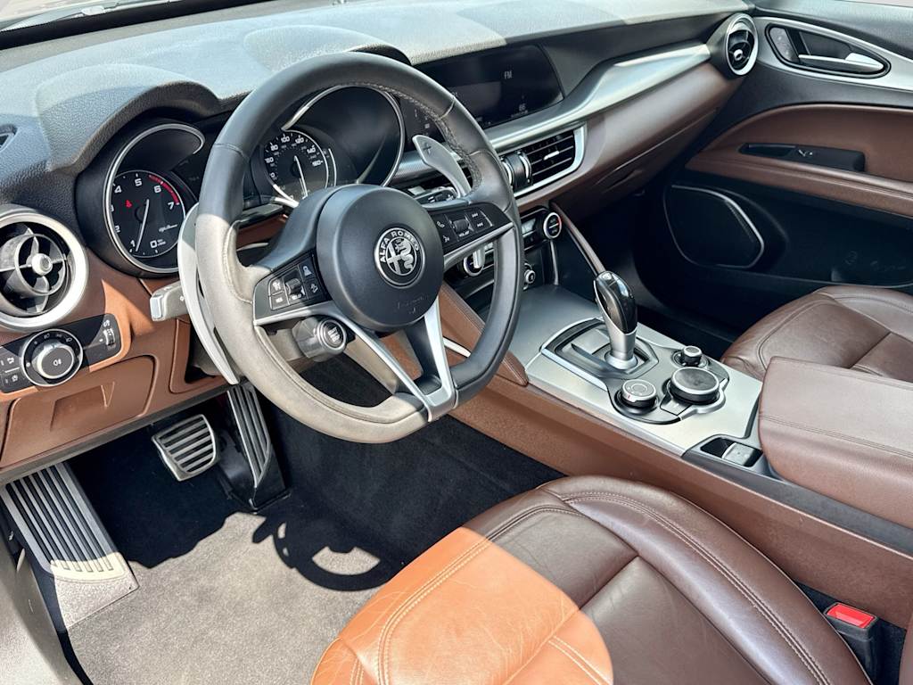 Thumbnail: 2018 Alfa Romeo Stelvio - 2