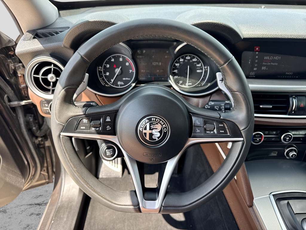 Thumbnail: 2018 Alfa Romeo Stelvio - 12