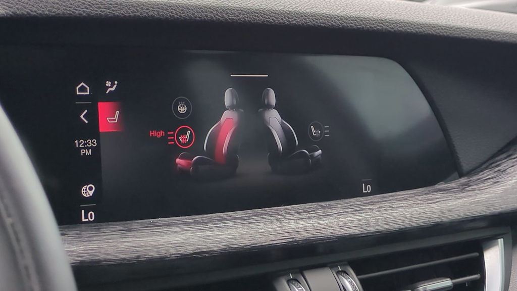 Thumbnail: 2021 Alfa Romeo Stelvio - 34