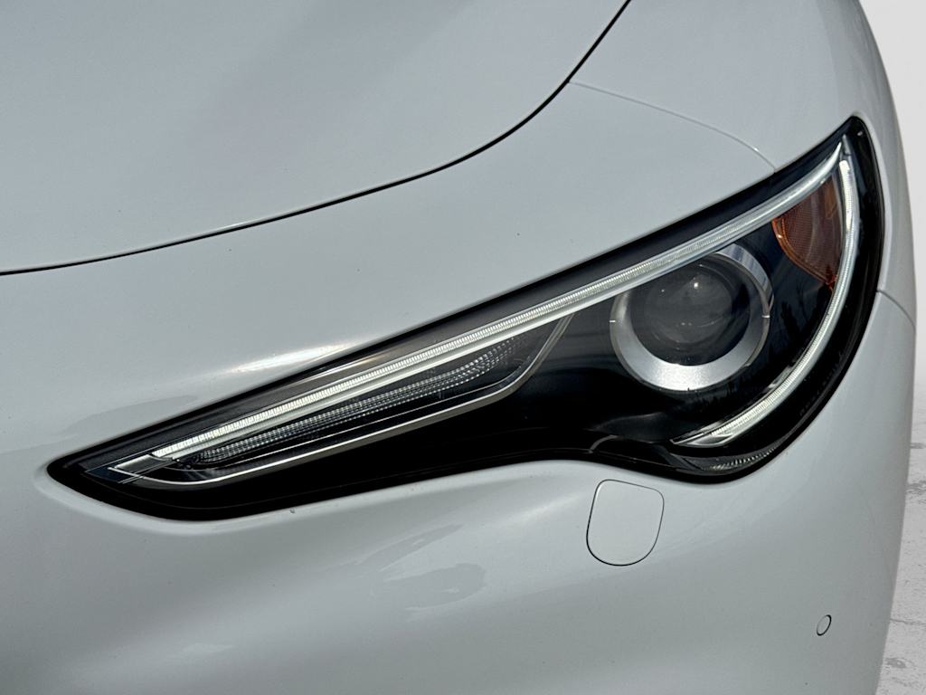Thumbnail: 2023 Alfa Romeo Stelvio - 23