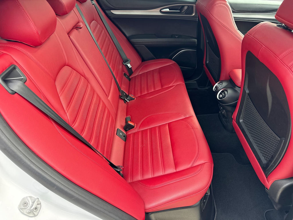 Thumbnail: 2023 Alfa Romeo Stelvio - 29