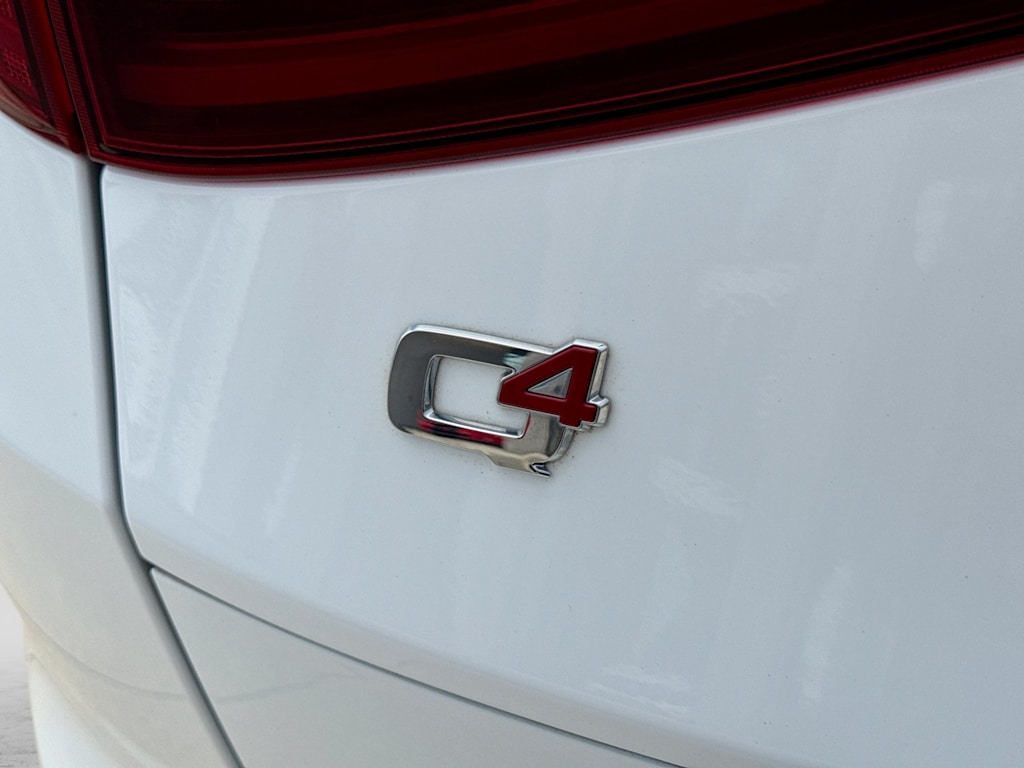 Thumbnail: 2023 Alfa Romeo Stelvio - 38