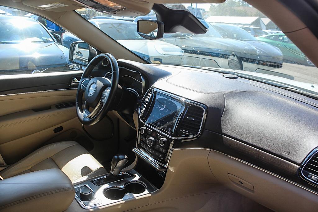 Thumbnail: 2021 Jeep Grand Cherokee - 12