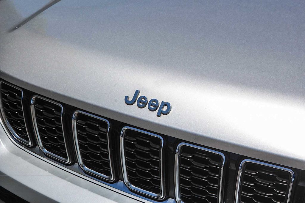 Thumbnail: 2022 Jeep Grand Cherokee L - 6